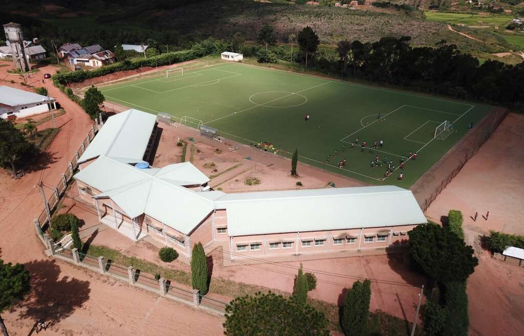 AVIS D’APPEL D’OFFRE : Travaux de réhabilitation et de rénovation du Centre Technique National de Football à Carion Antananarivo